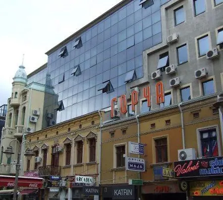 Yellow Diamond アパート