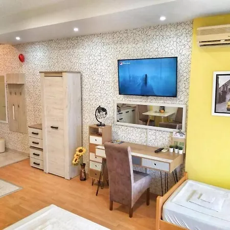 Apartman Yellow Diamond Ni